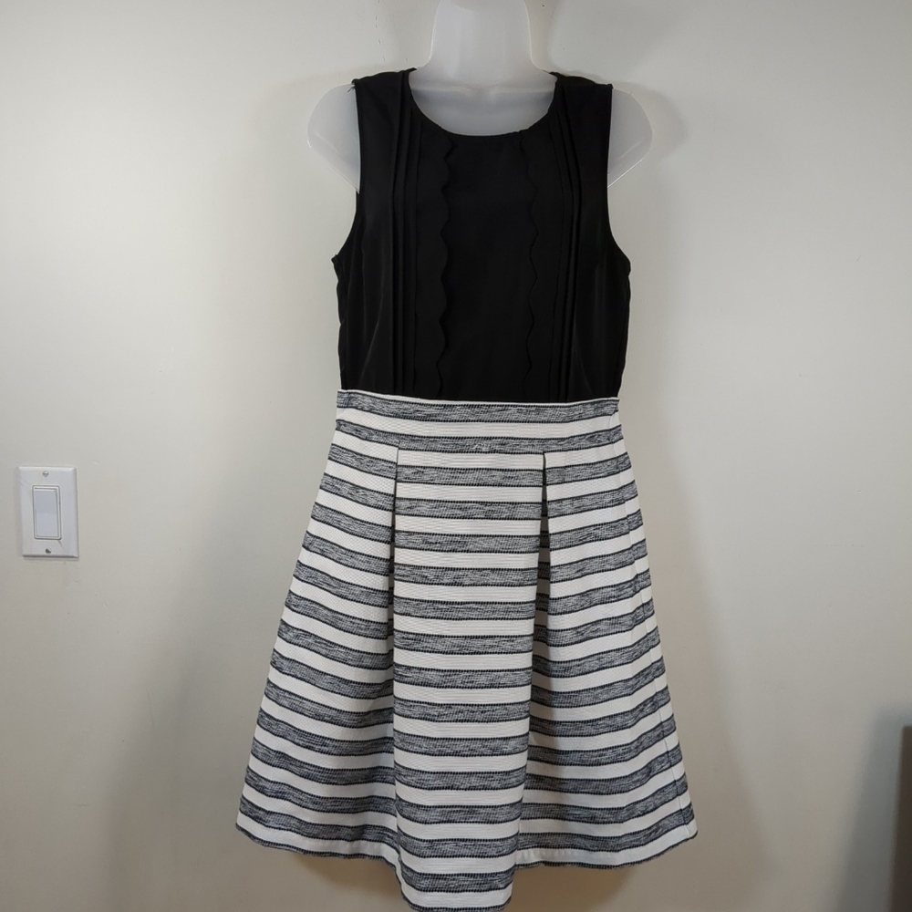 41 Hawthorn mixed media striped sleeveless black and white dress, size M